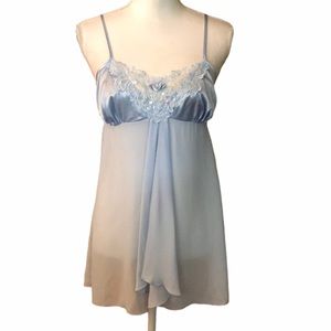 Fredericks of Hollywood Periwinkle babydoll mighty